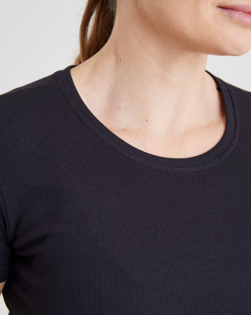 Camiseta Ribana Skadi - Preta